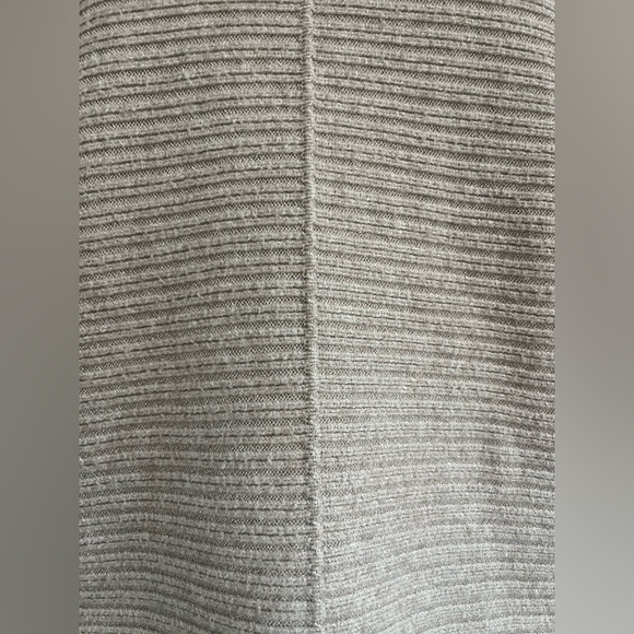 Cyrus Ribbed Turtleneck Pullover - Picture 8 of 10